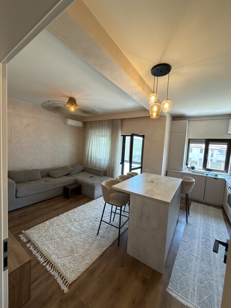 Cartierul Latin, inchiriere apartament 3 camere, mobilat modern!